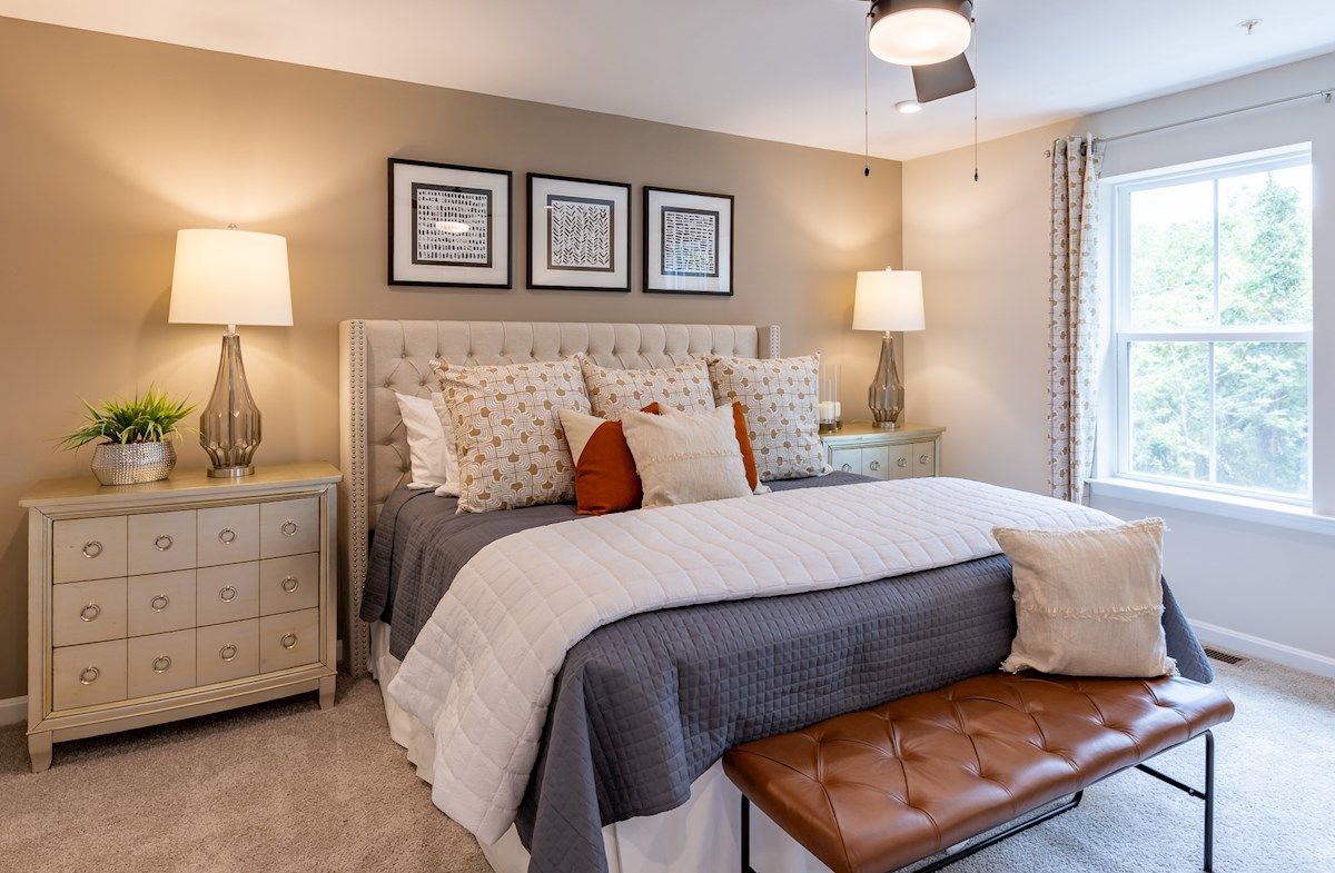 Easton Primary Suite