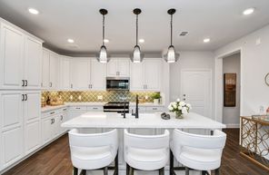 6804 Westview Dr 3405 (Clifton)