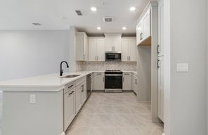 7557 Laureate Blvd 6401 (Aspen)