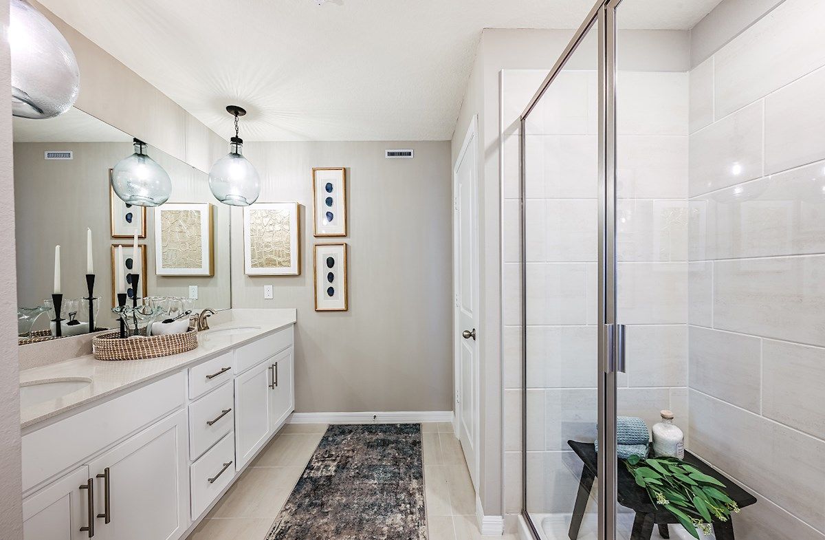 Elm Primary Bathroom