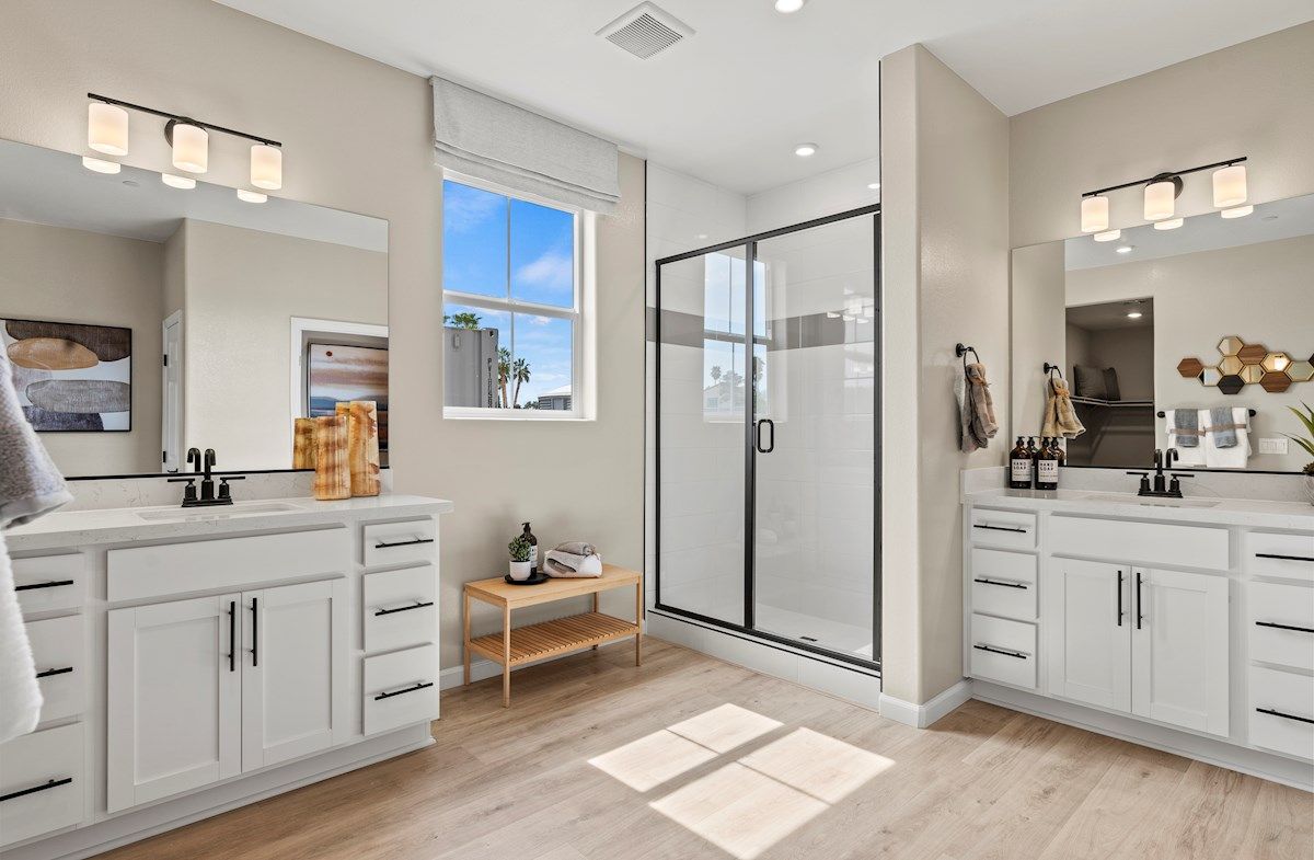 Everett Primary Bathroom