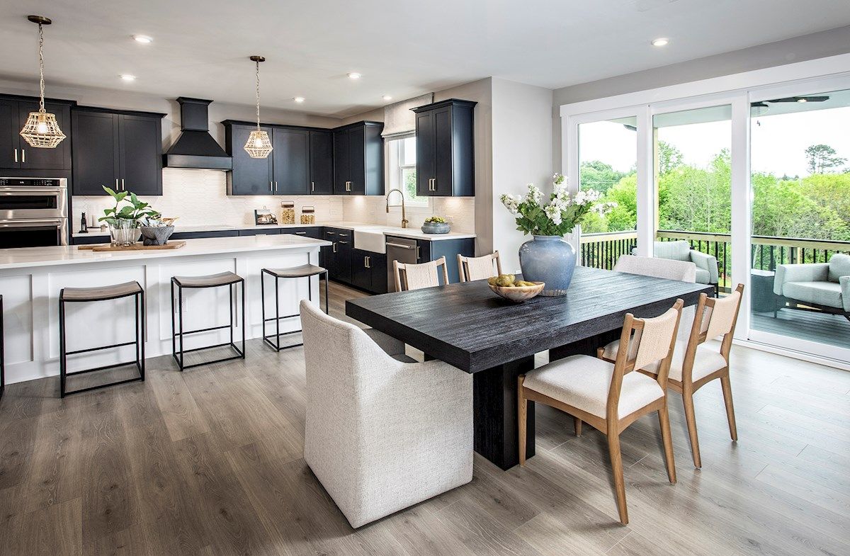 Canton II Dining Room