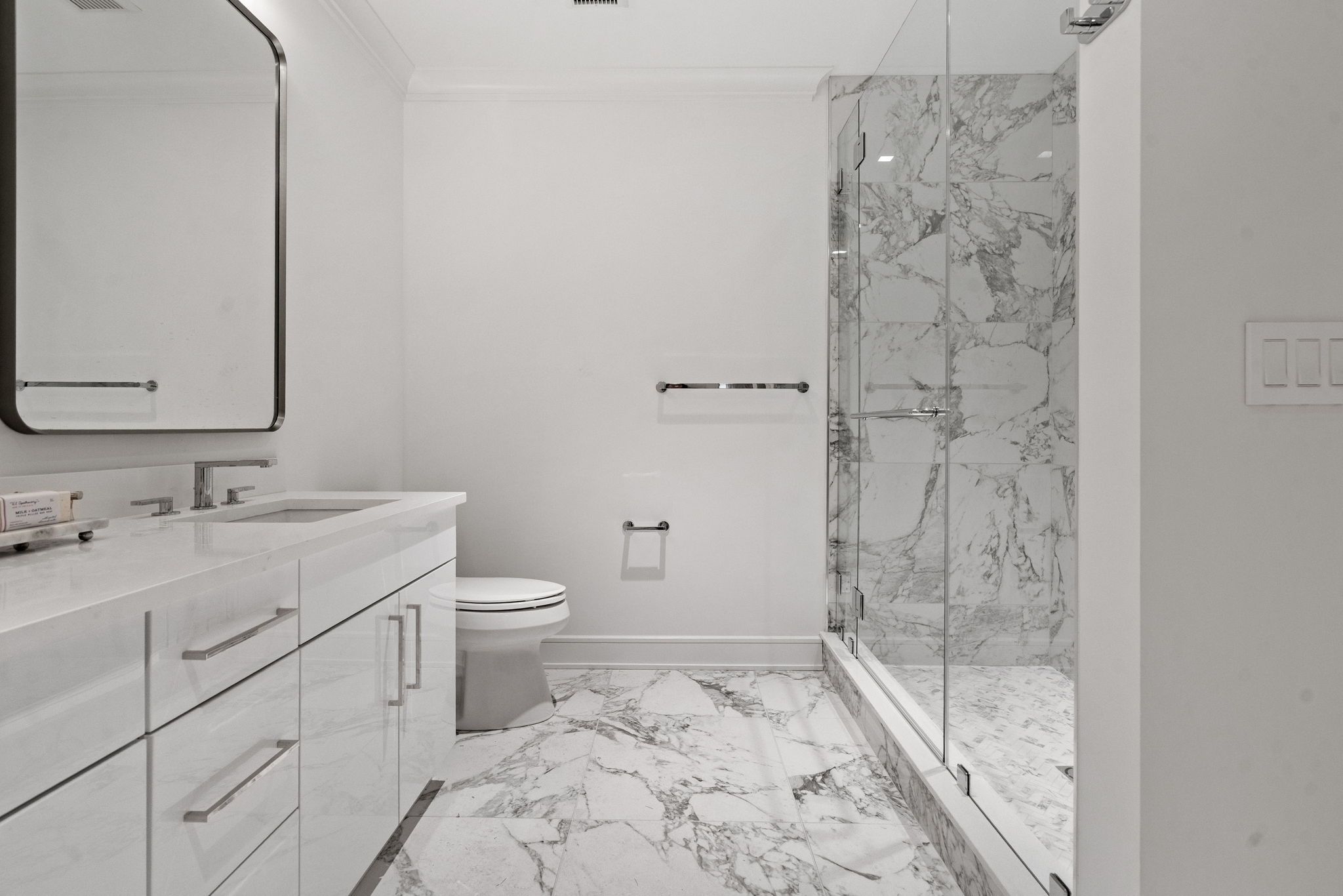 19 Washington Street, 254 B2 (B2)