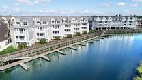 Marina Pointe East Rockaway por Beechwood Homes en Nassau-Suffolk New York