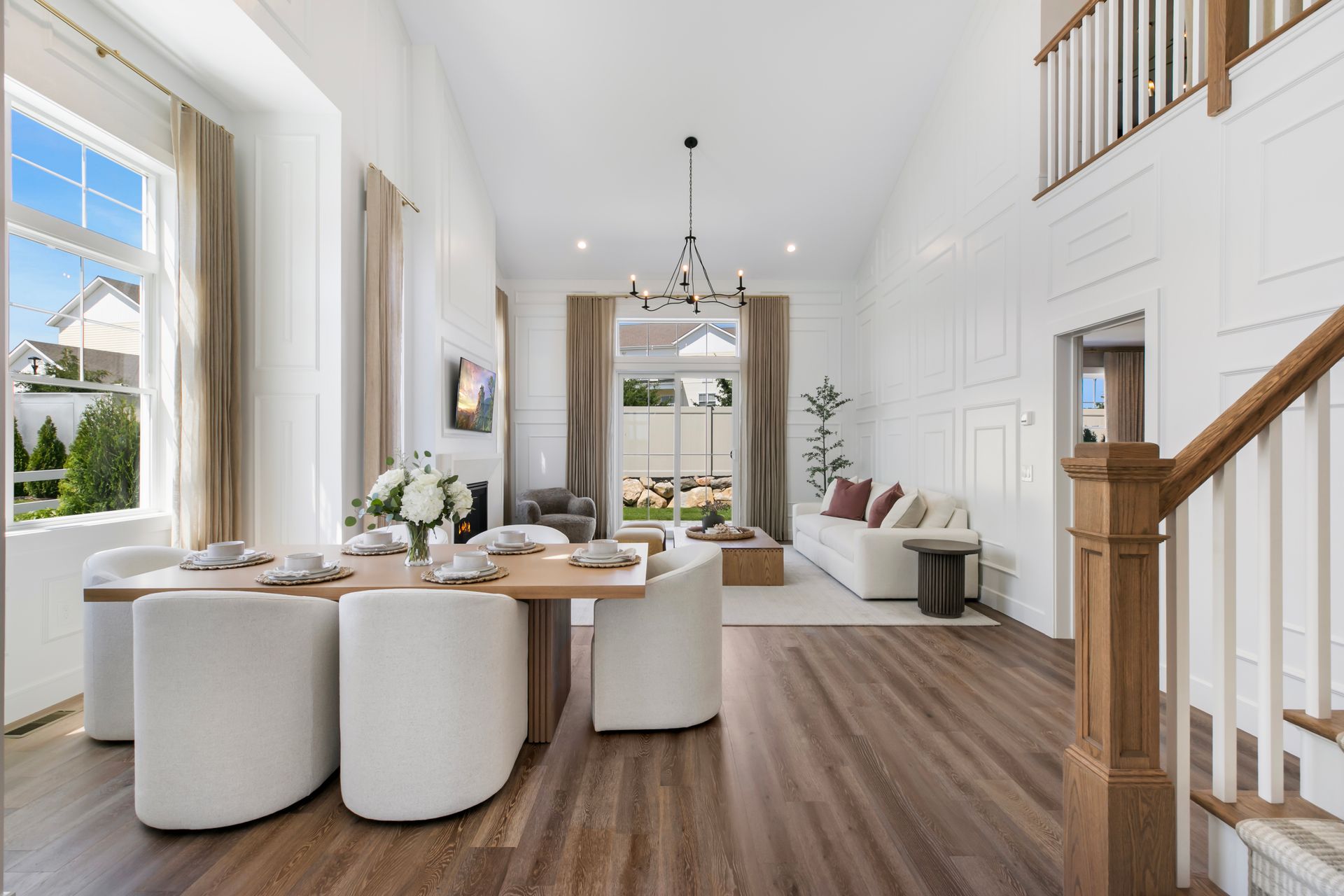 Aster Dining Area