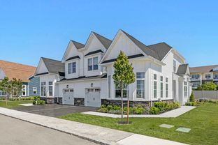 THE BIRCH - Country Pointe Preserve: Yaphank, New York - Beechwood Homes
