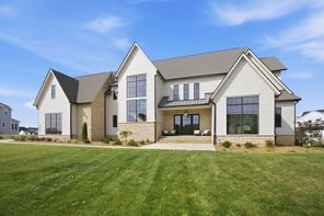 1121 Mesa Way 43 (Custom)