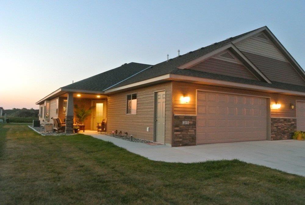 casa en Betker Homes por Betker Homes