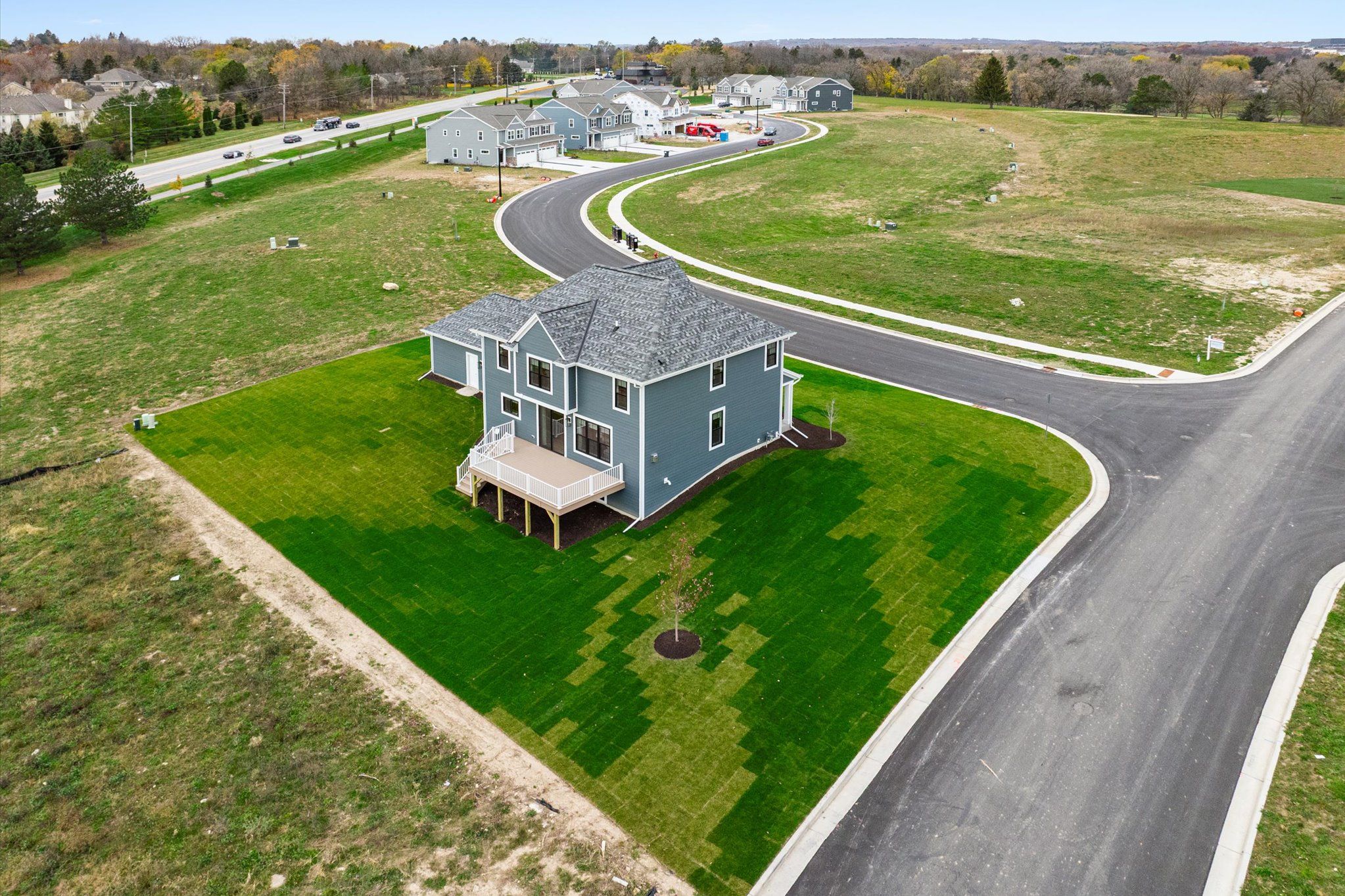 This photo is for illustration purposes only and does not necessarily represent the features and finishes of a specific RediHome.