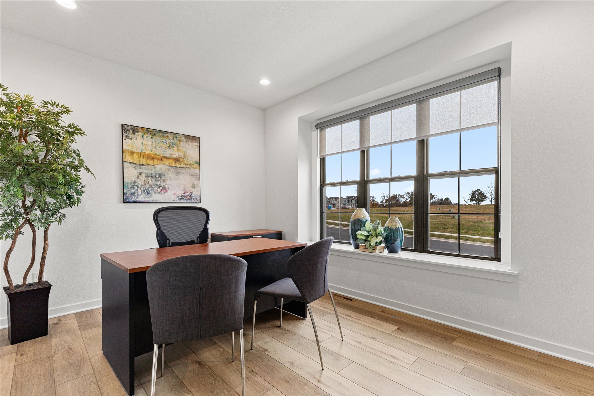 This photo is for illustration purposes only and does not necessarily represent the features and finishes of a specific RediHome.