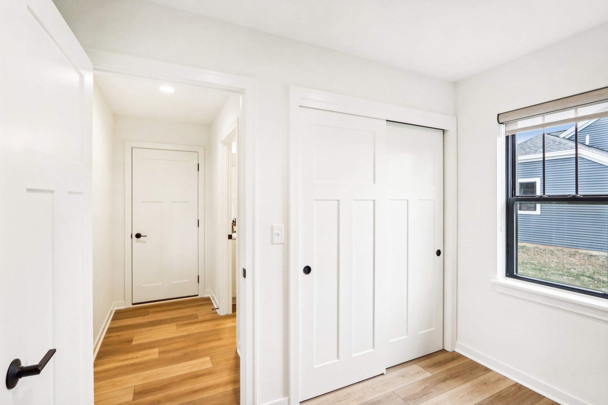 This image is for illustration purposes only and does not necessarily represent the available features and/or finishes of a specific RediHome.