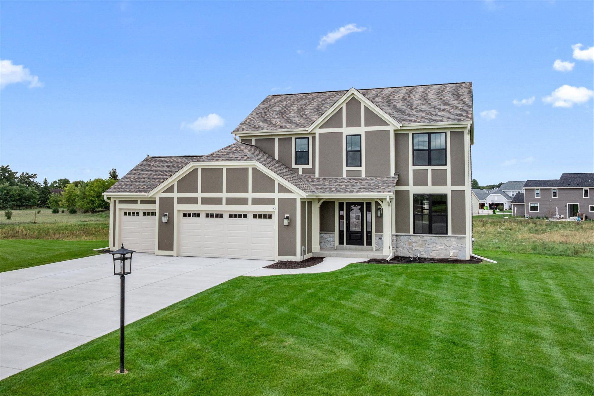 143 Twin Creeks Court (The Arielle, Plan 2026)