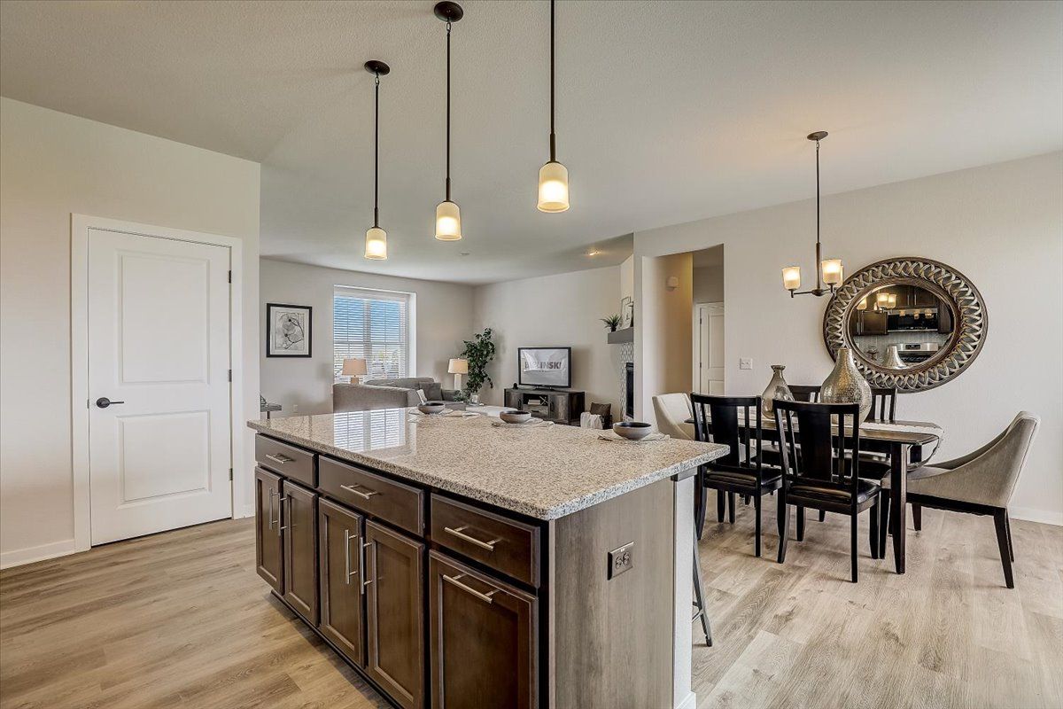 This photo is for illustration purposes only and does not necessarily represent the features and finishes of a specific RediHome/lot.