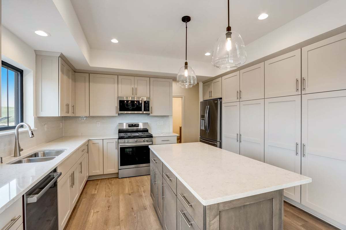 This photo is for illustration purposes only and does not necessarily represent the products and finishes offered in a specific RediHome.