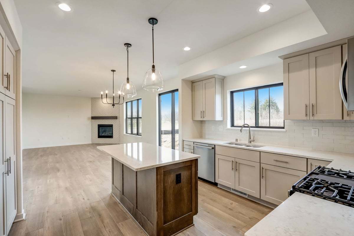 This photo is for illustration purposes only and does not necessarily represent the products and finishes offered in a specific RediHome.