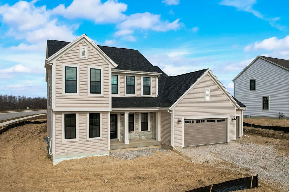 This photo is for illustration purposes only and does not necessarily represent the products and finishes offered in a specific RediHome.