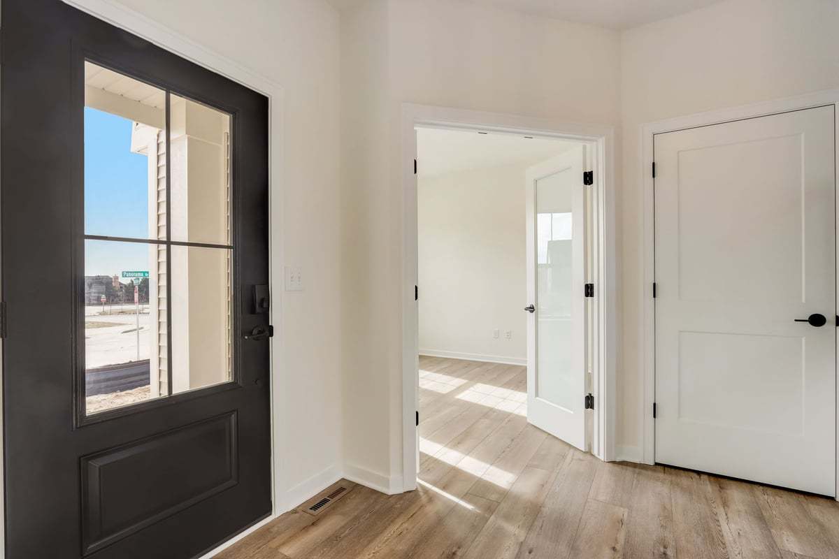 This photo is for illustration purposes only and does not necessarily represent the products and finishes offered in a specific RediHome.