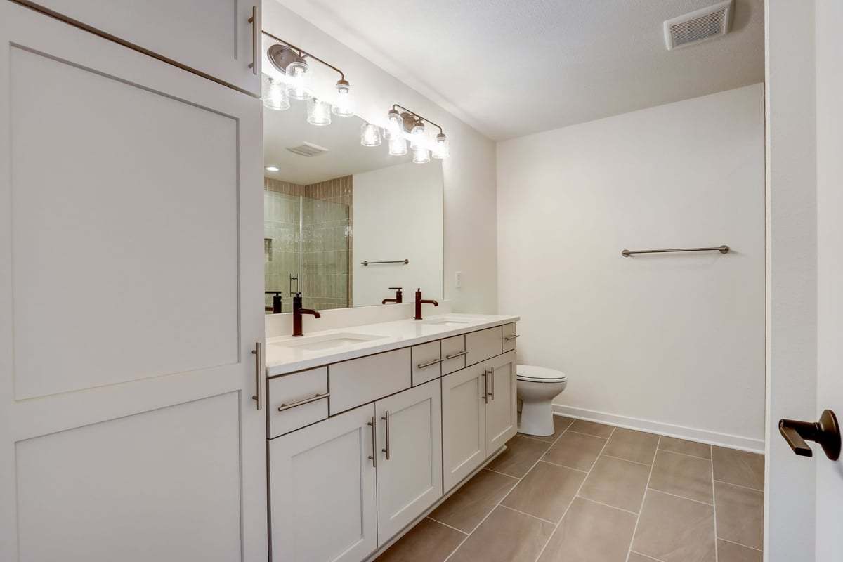 This photo is for illustration purposes only and does not necessarily represent the products and finishes offered in a specific RediHome.