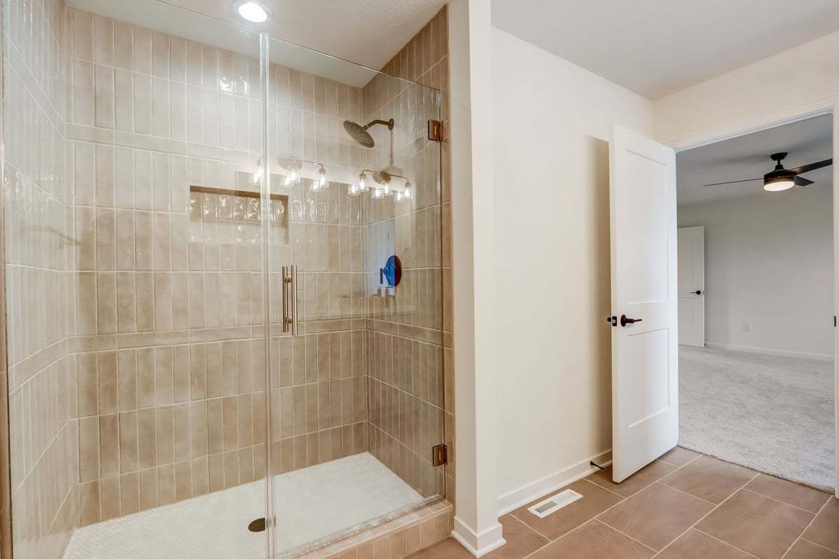 This photo is for illustration purposes only and does not necessarily represent the products and finishes offered in a specific RediHome.