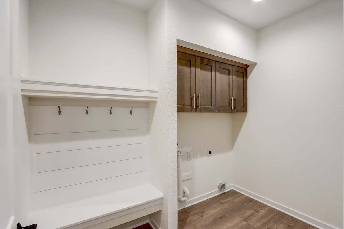 This photo is for illustration purposes only and does not necessarily represent the products and finishes offered in a specific RediHome.