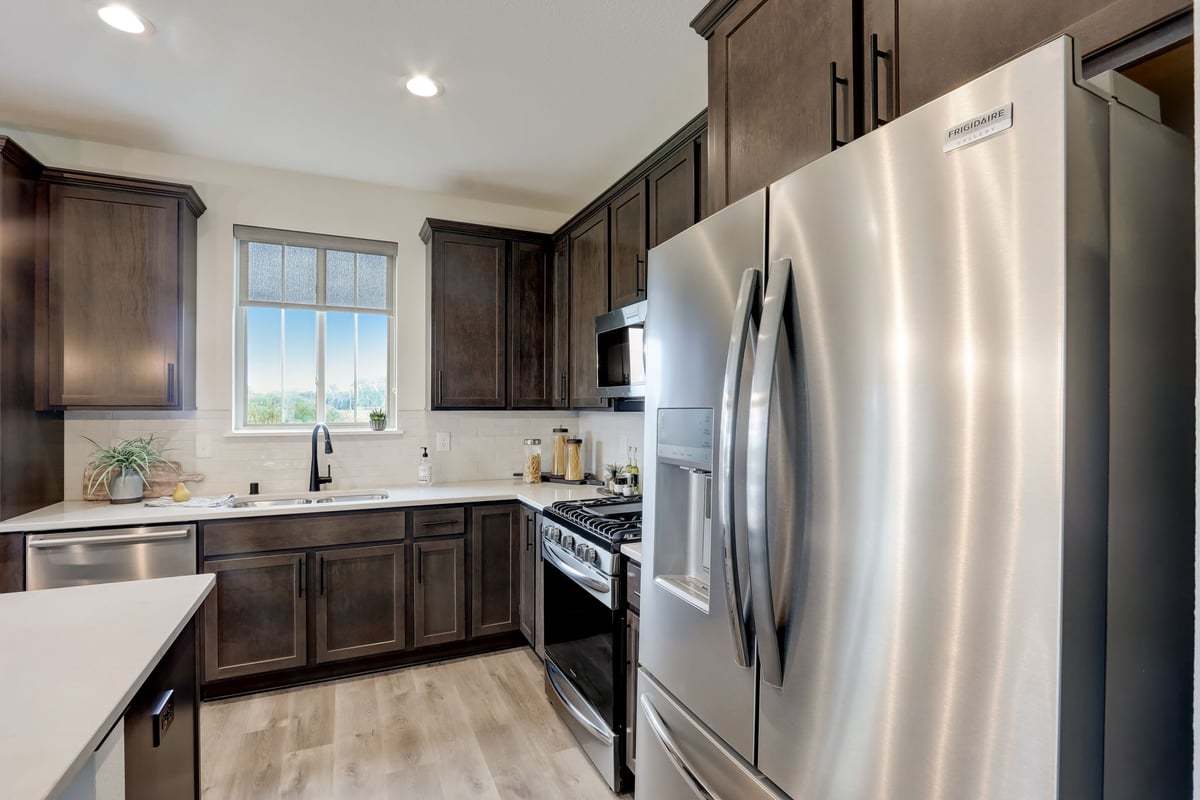 This photo is for illustration purposes only and does not necessarily represent the available features and finishes on a specific RediHome.