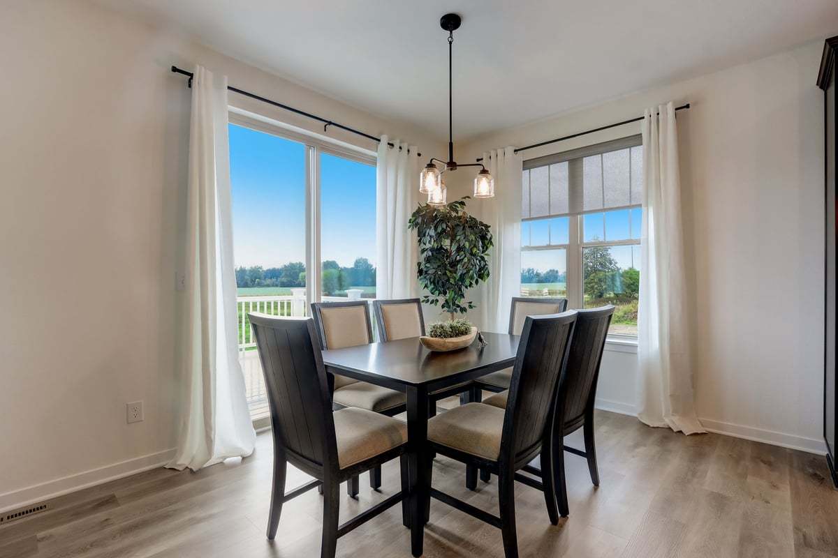 This photo is for illustration purposes only and does not necessarily represent the available features and finishes on a specific RediHome.