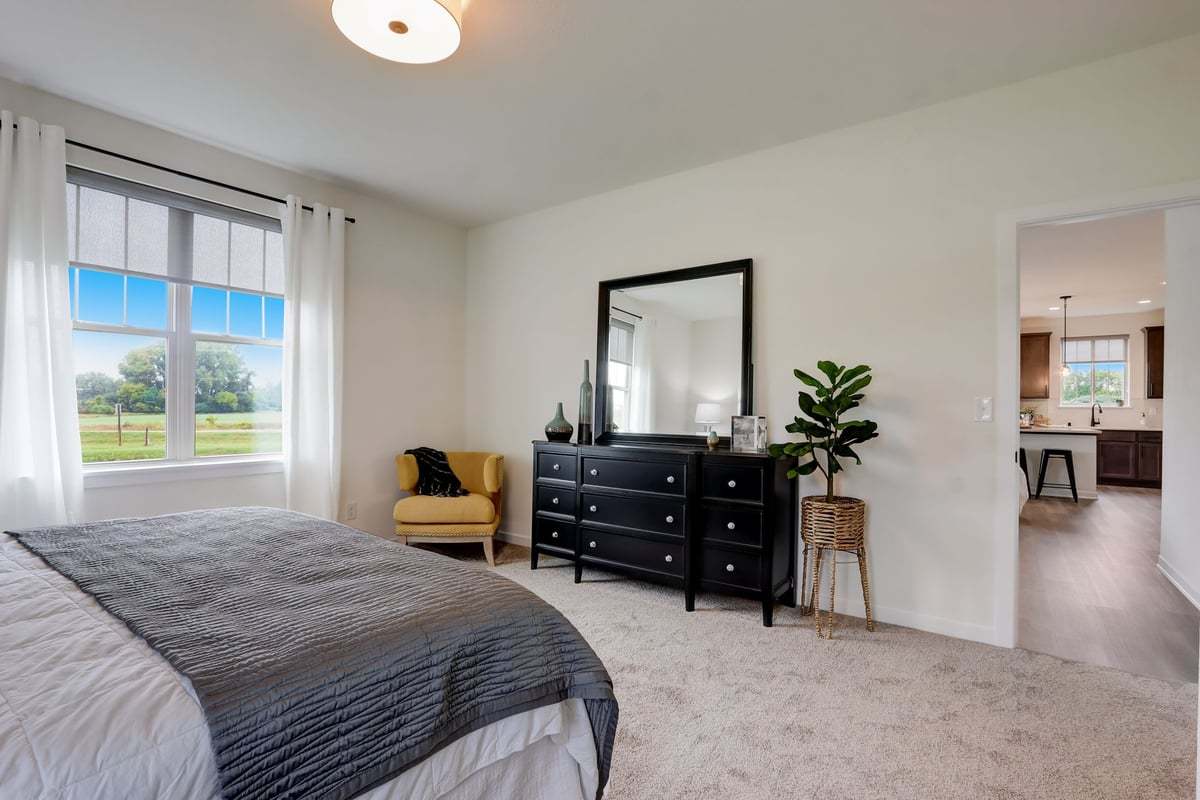 This photo is for illustration purposes only and does not necessarily represent the available features and finishes on a specific RediHome.