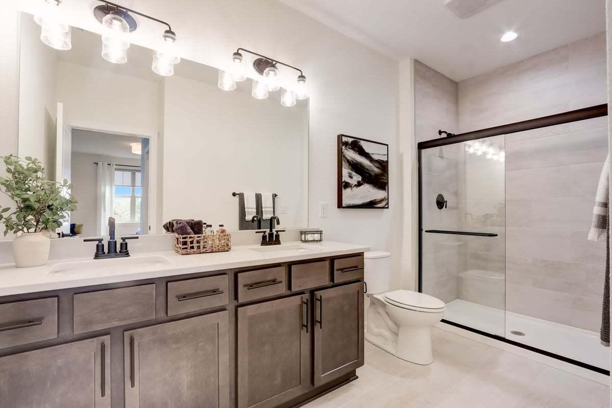 This photo is for illustration purposes only and does not necessarily represent the available features and finishes on a specific RediHome.