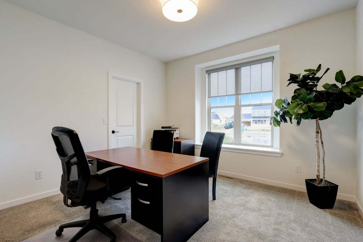 This photo is for illustration purposes only and does not necessarily represent the available features and finishes on a specific RediHome.