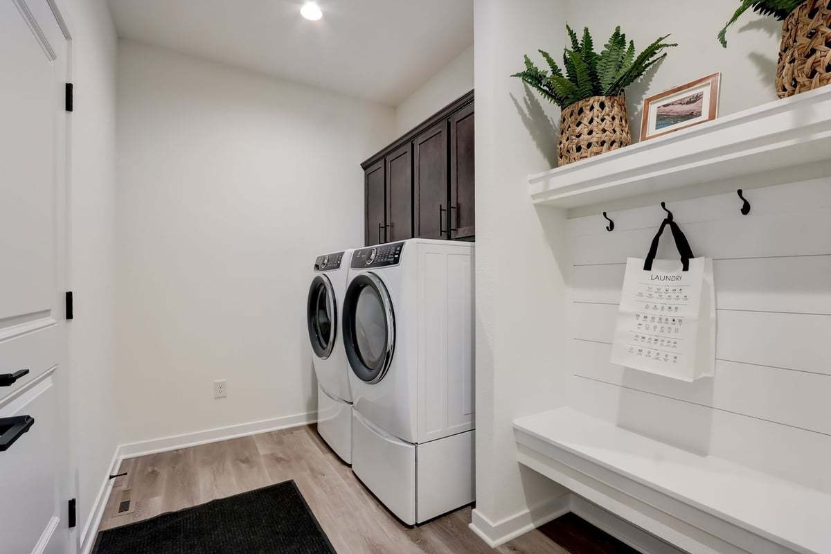 This photo is for illustration purposes only and does not necessarily represent the available features and finishes on a specific RediHome.