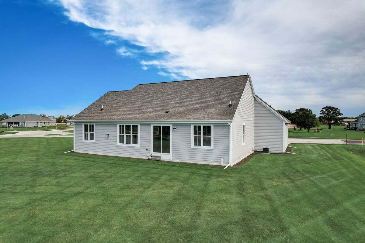 This image is for illustration purposes only and does not necessarily represent the available features and/or finishes of a specific RediHome.