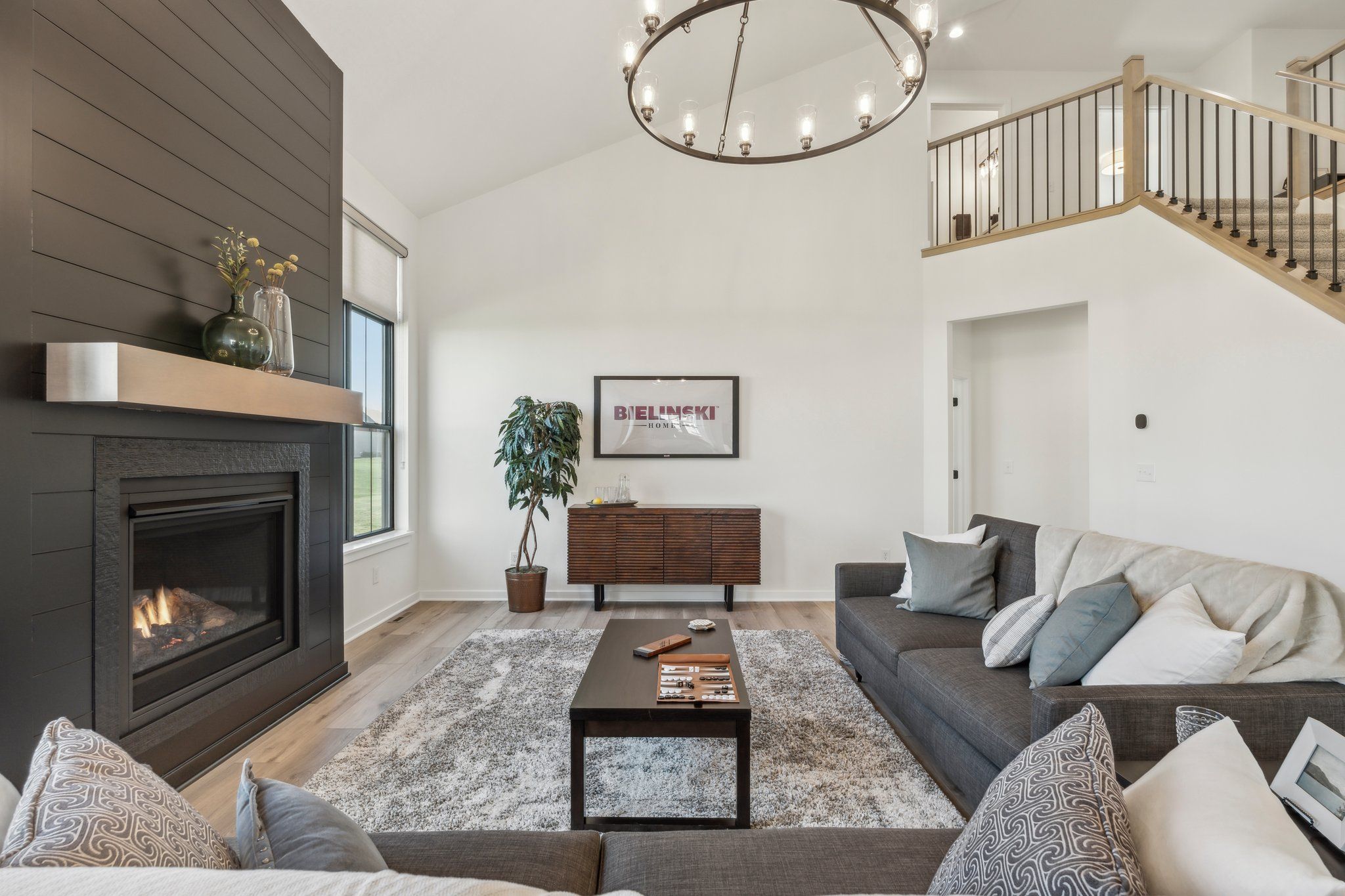 This photo is for illustration purposes only and does not necessarily represent the features and finishes of a specific RediHome.