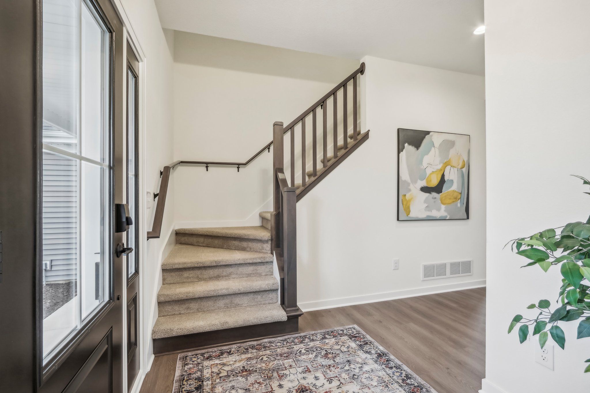 This photo is for illustration purposes only and does not necessarily represent the features and finishes of a specific RediHome.