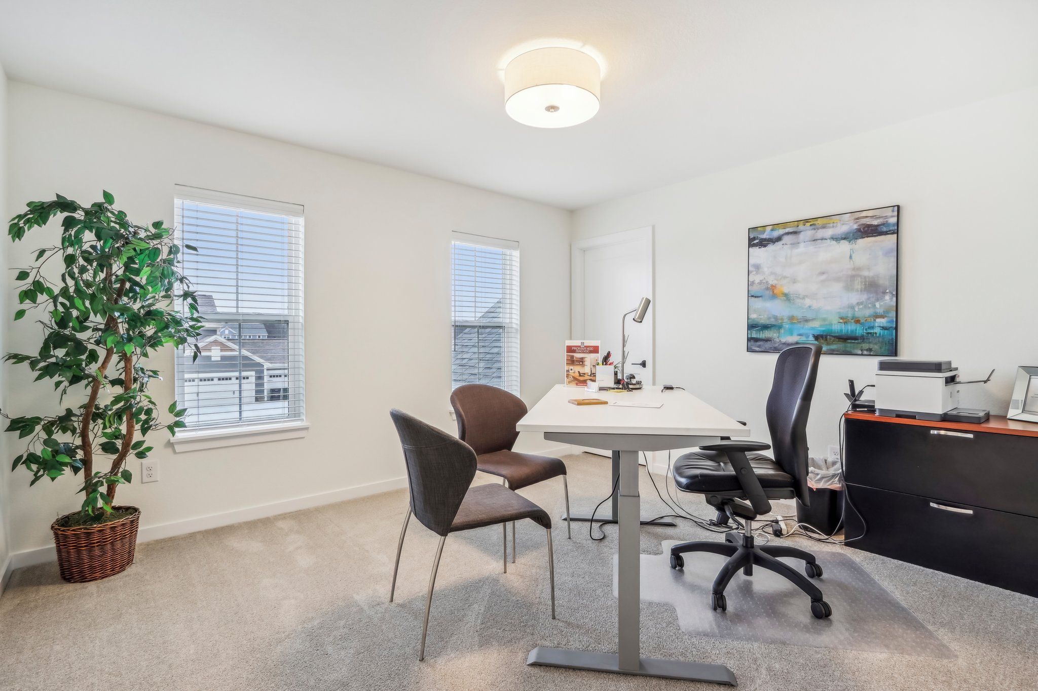 This photo is for illustration purposes only and does not necessarily represent the features and finishes of a specific RediHome.