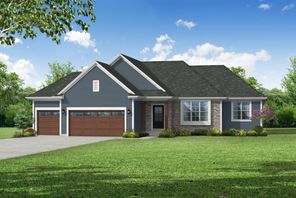 W251 N2437 Valleyview Circle (The Rylee, Plan 1809)