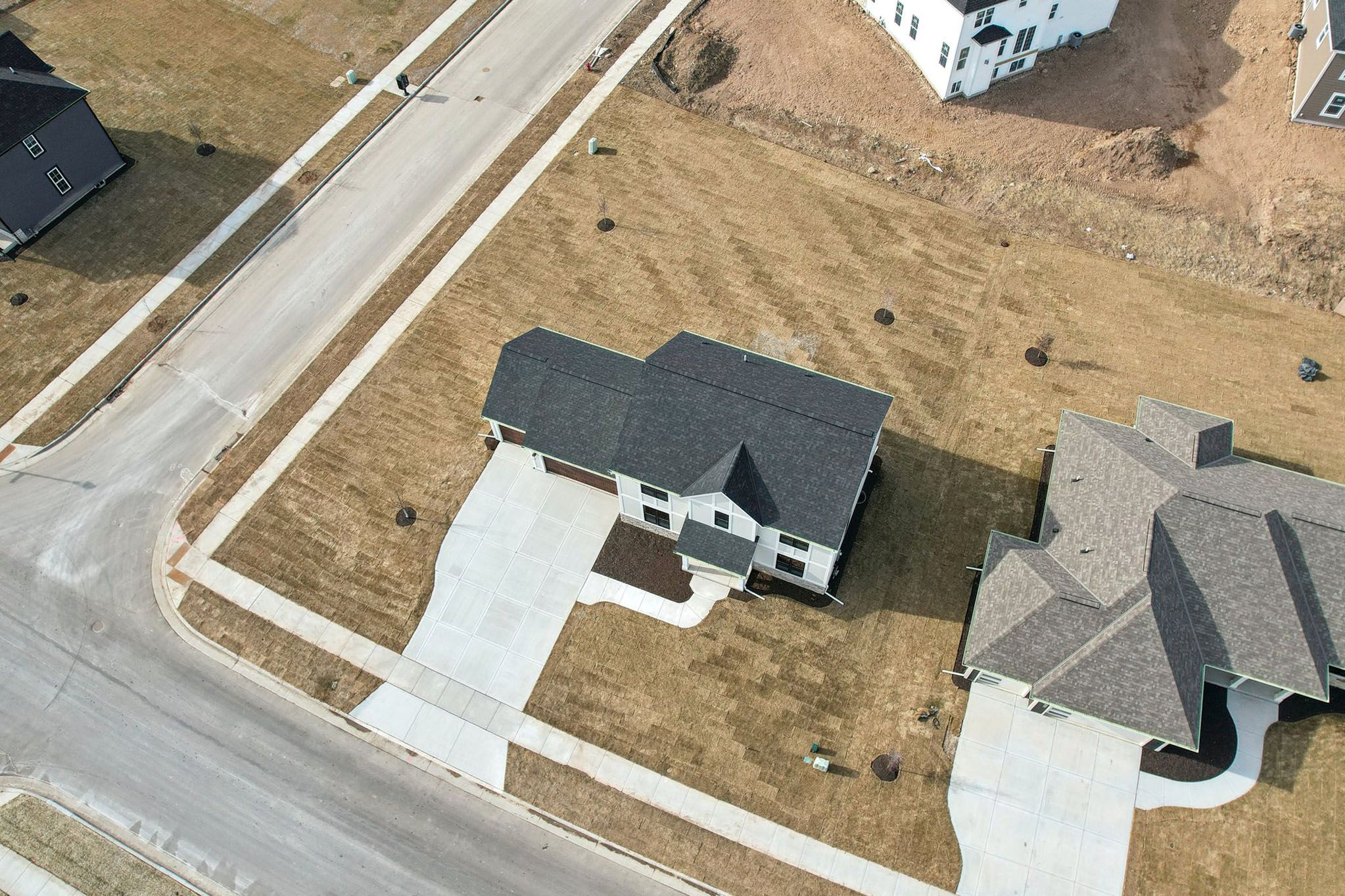 This photo is for illustration purposes only and does not necessarily represent the features and finishes of a specific RediHome.