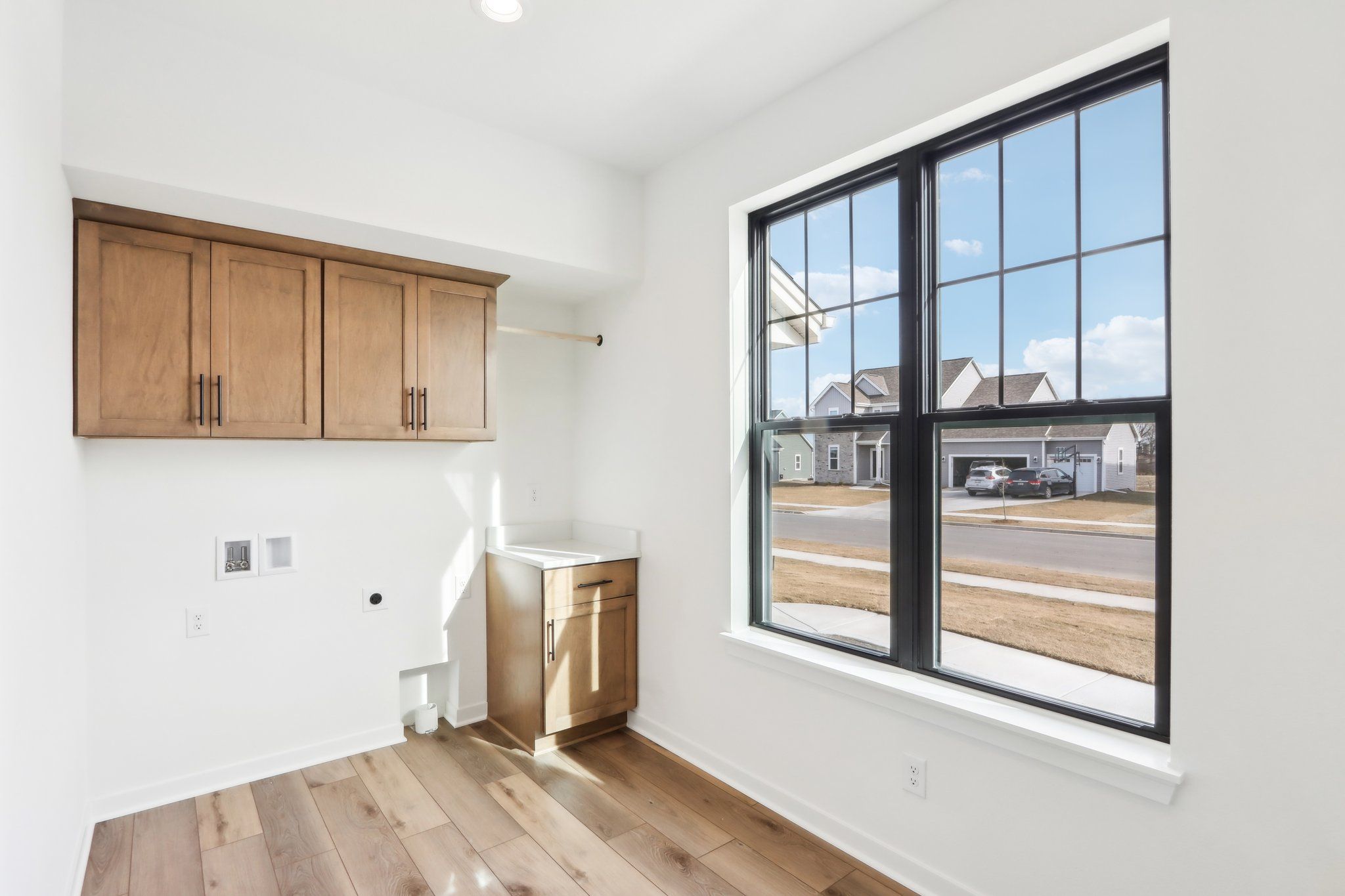 This photo is for illustration purposes only and does not necessarily represent the features and finishes of a specific RediHome.