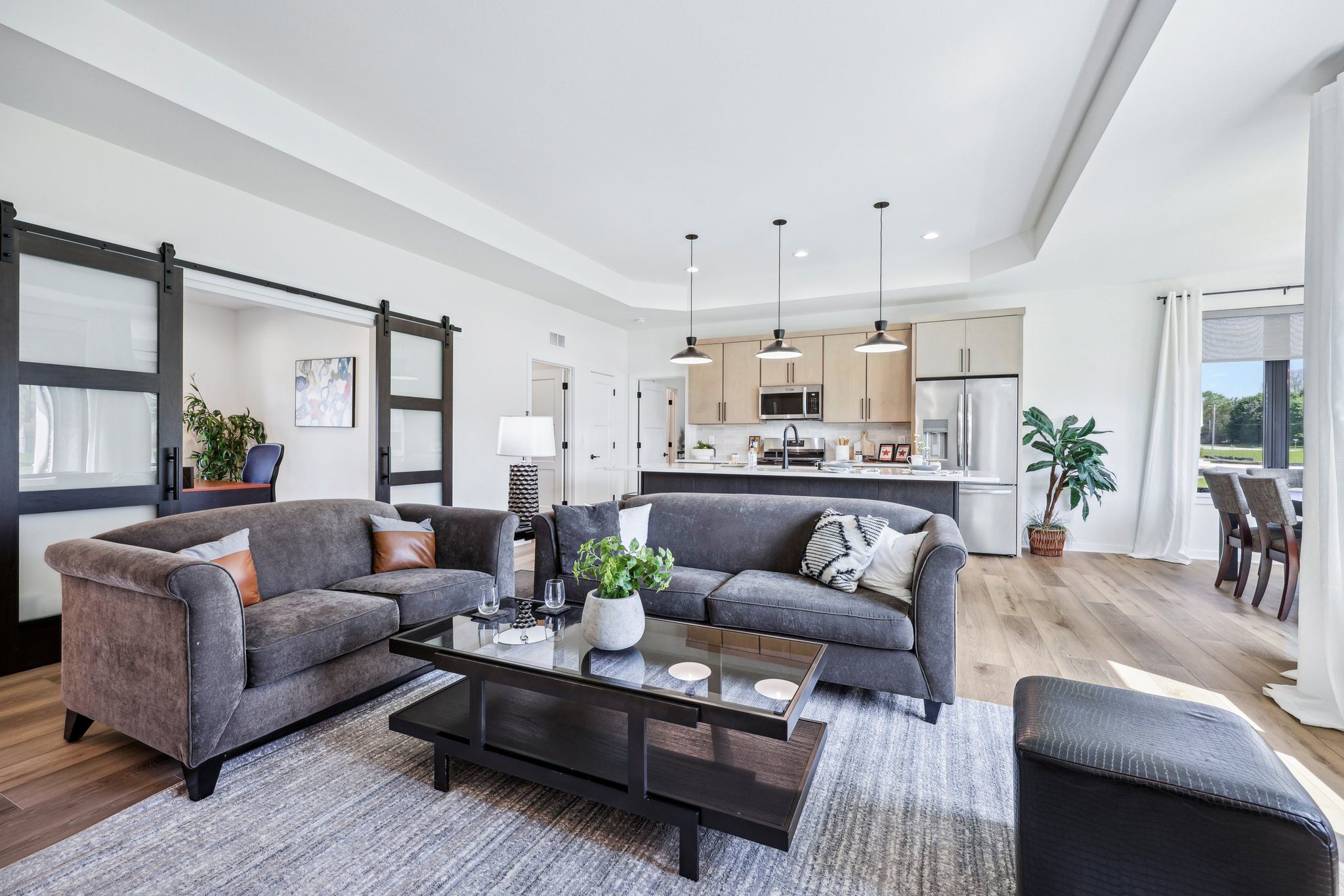 This photo is for illustration purposes only and does not necessarily represent the features and finishes of a specific RediHome.