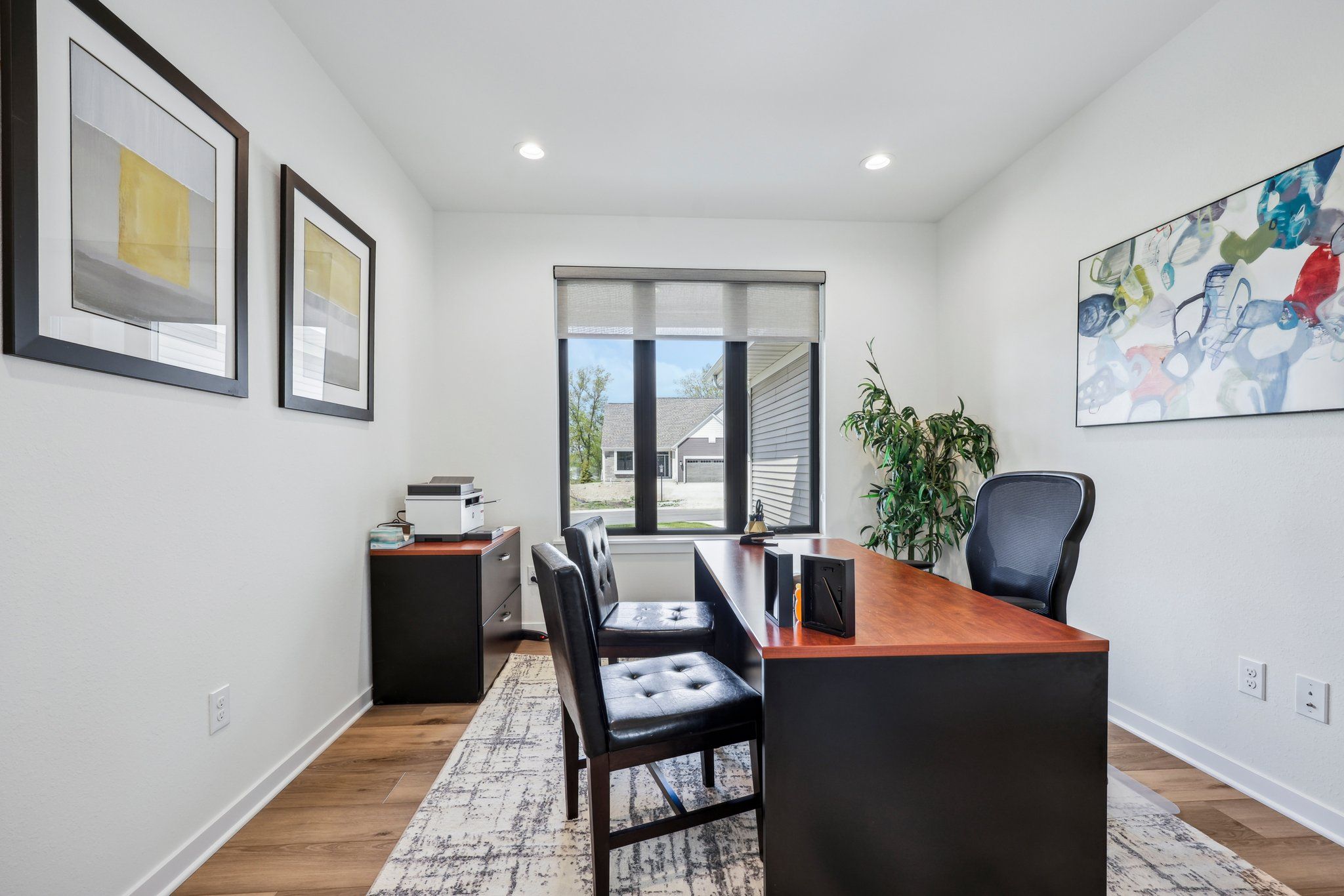 This photo is for illustration purposes only and does not necessarily represent the features and finishes of a specific RediHome.