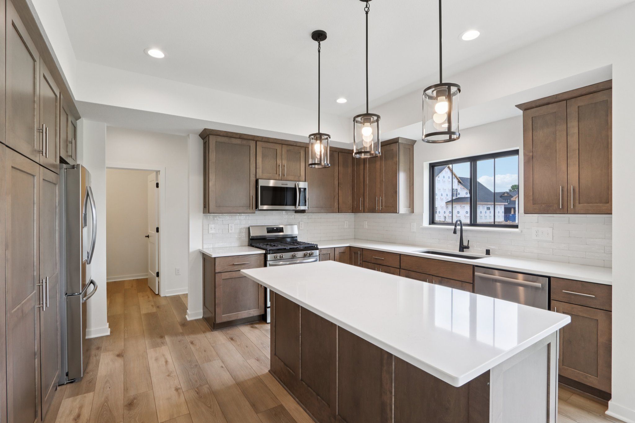 This photo is for illustration purposes only and does not necessarily represent the features and finishes of a specific RediHome.