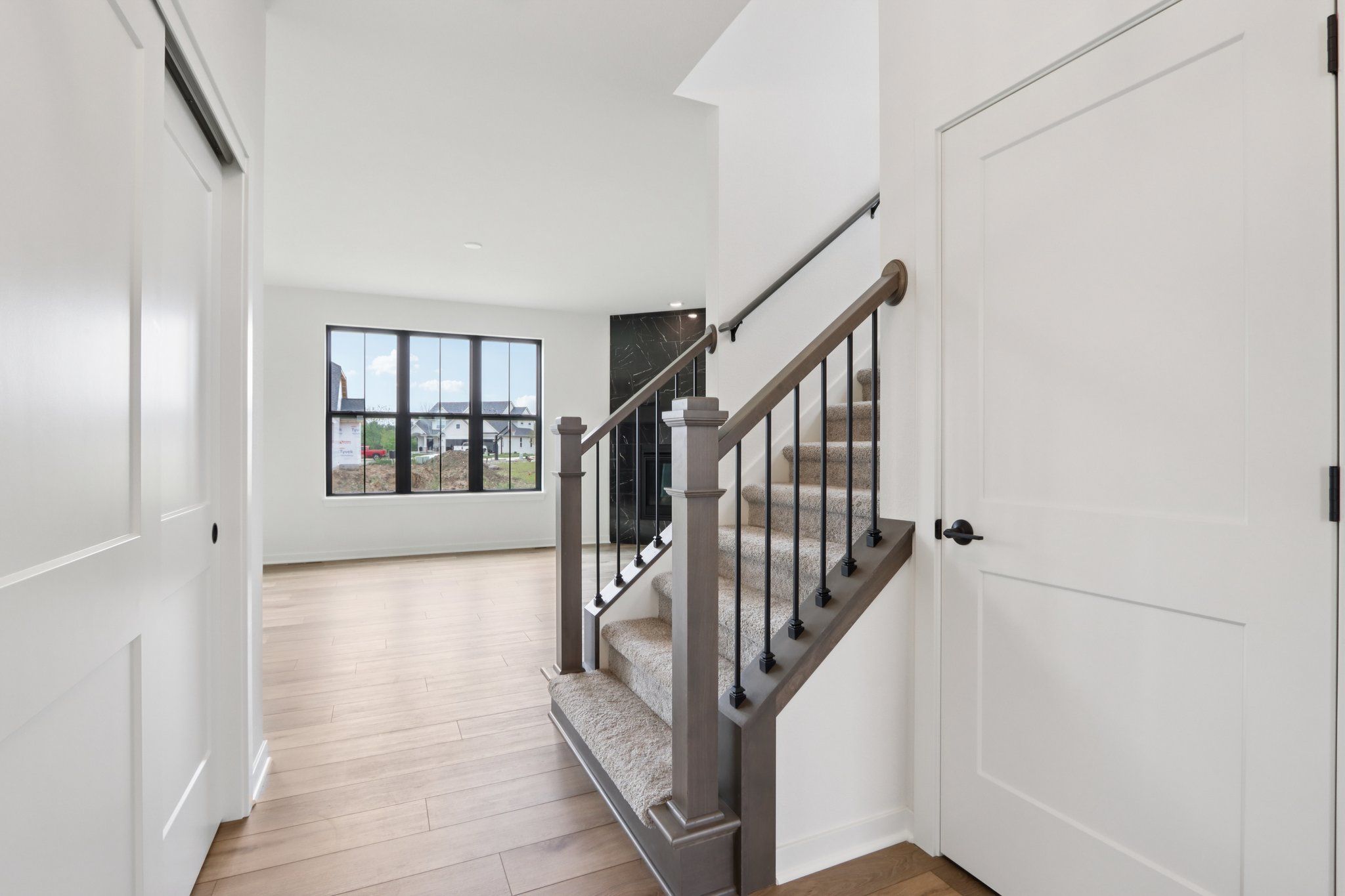 This photo is for illustration purposes only and does not necessarily represent the features and finishes of a specific RediHome.