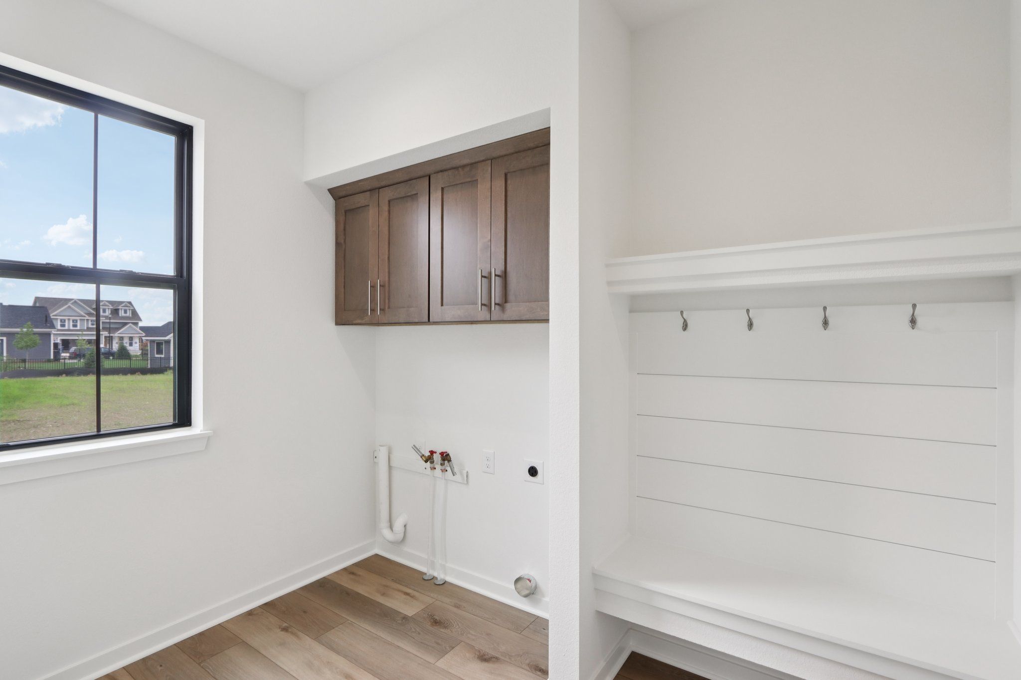 This photo is for illustration purposes only and does not necessarily represent the features and finishes of a specific RediHome.