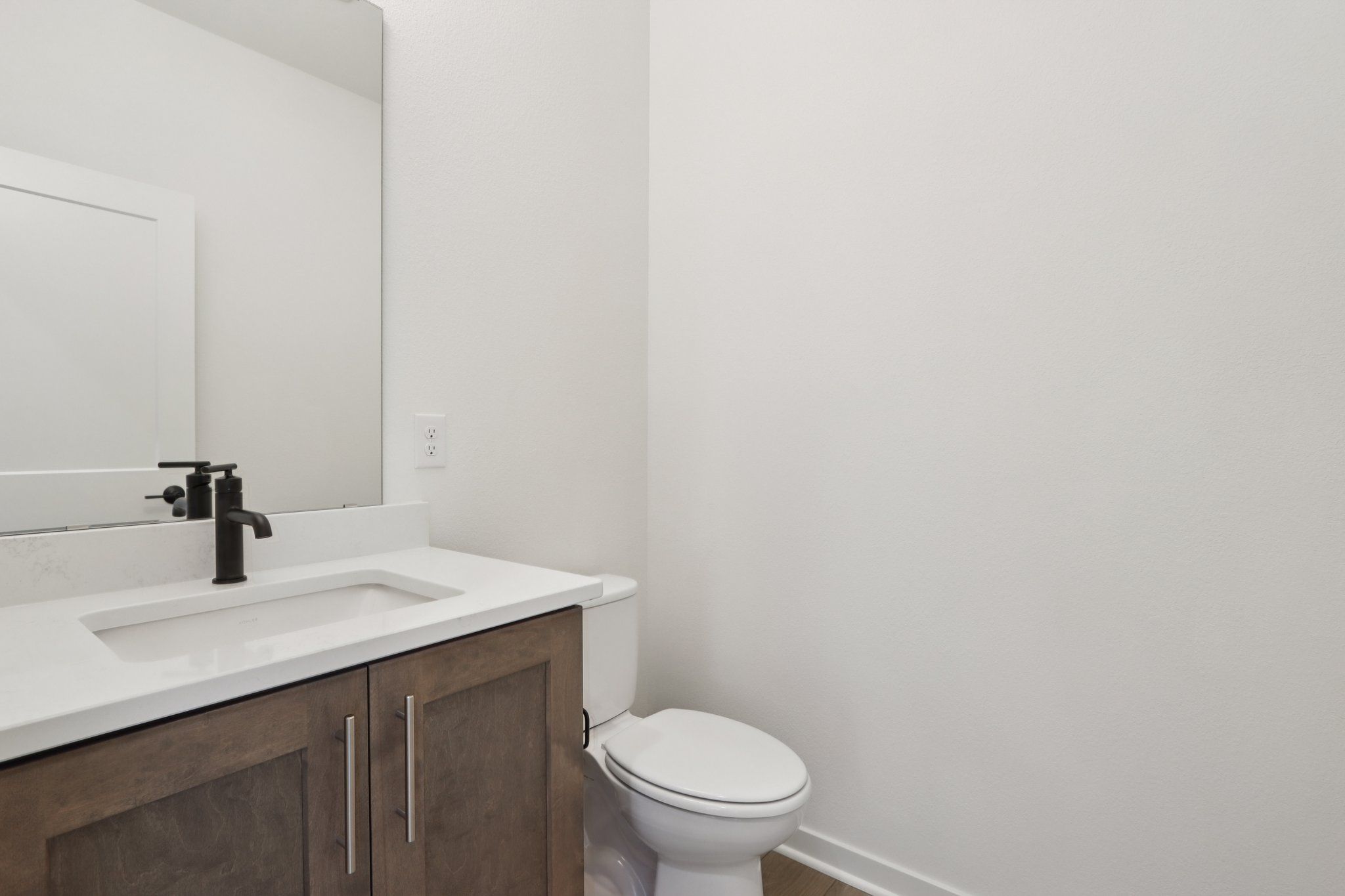 This photo is for illustration purposes only and does not necessarily represent the features and finishes of a specific RediHome.