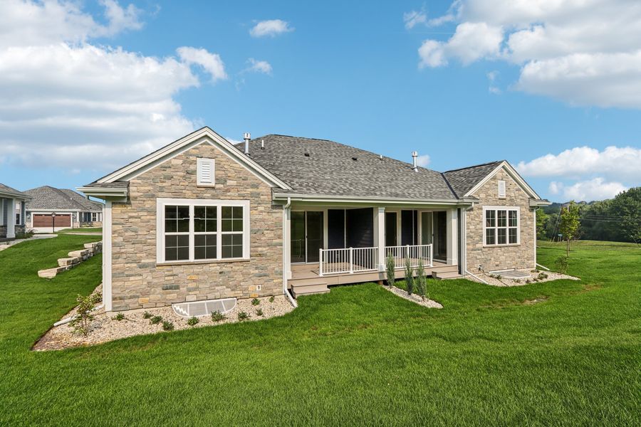 2125 Bluestem Drive (The Adalyn, Plan 1600)