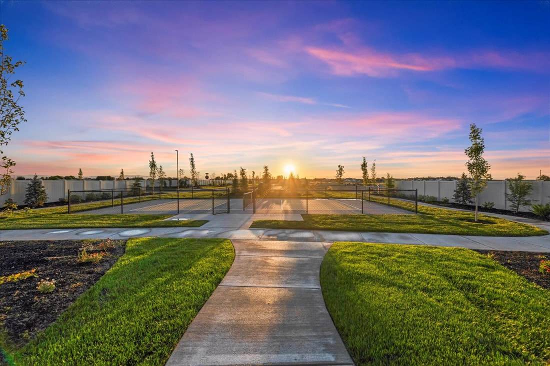 Pickle Ball Court at The Estates