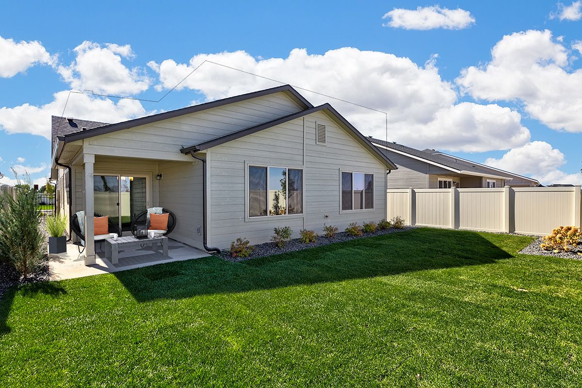 7082 S Ferndale Way. Meridian, ID 83642