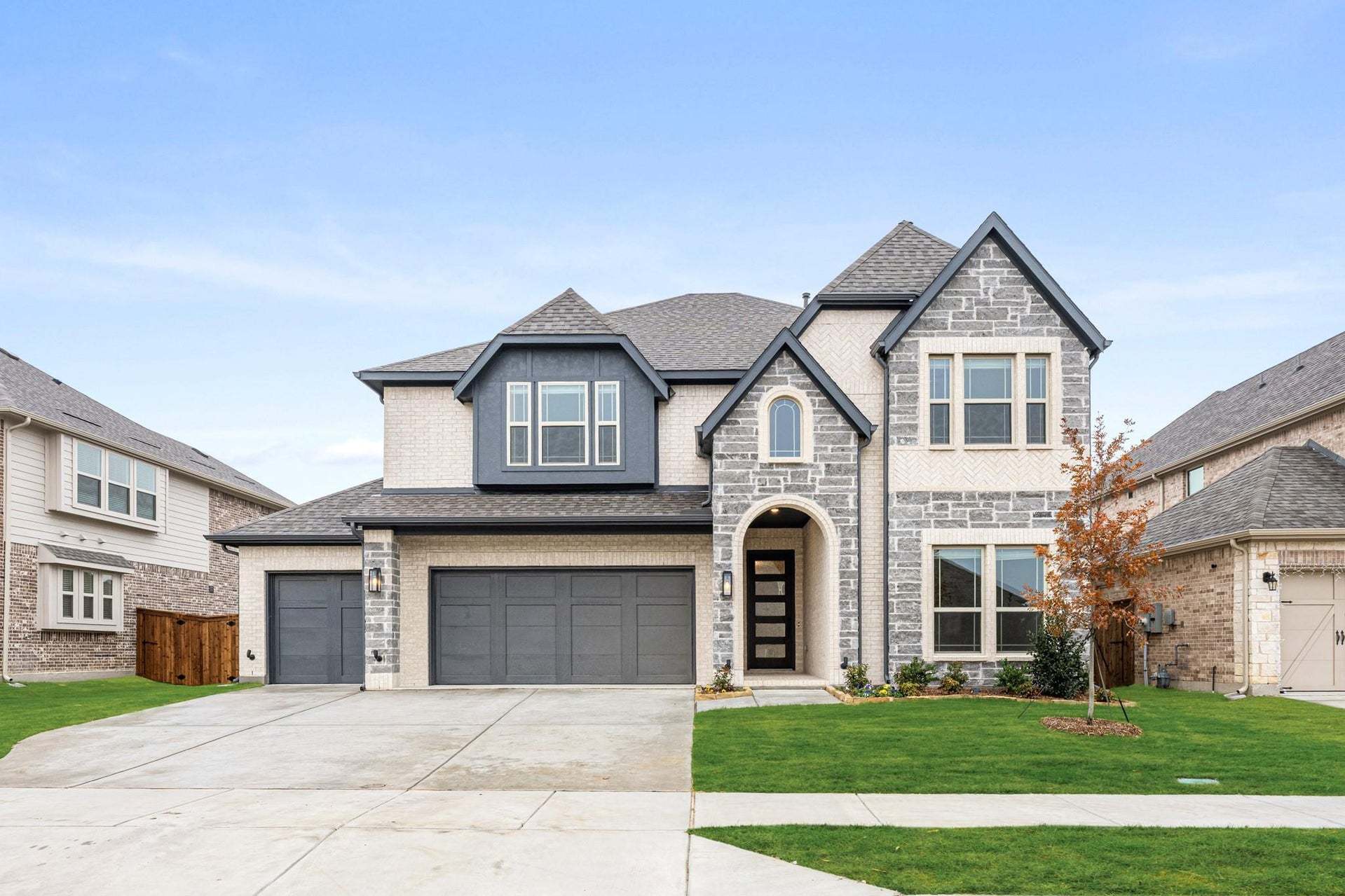 2817 Spring Valley Way