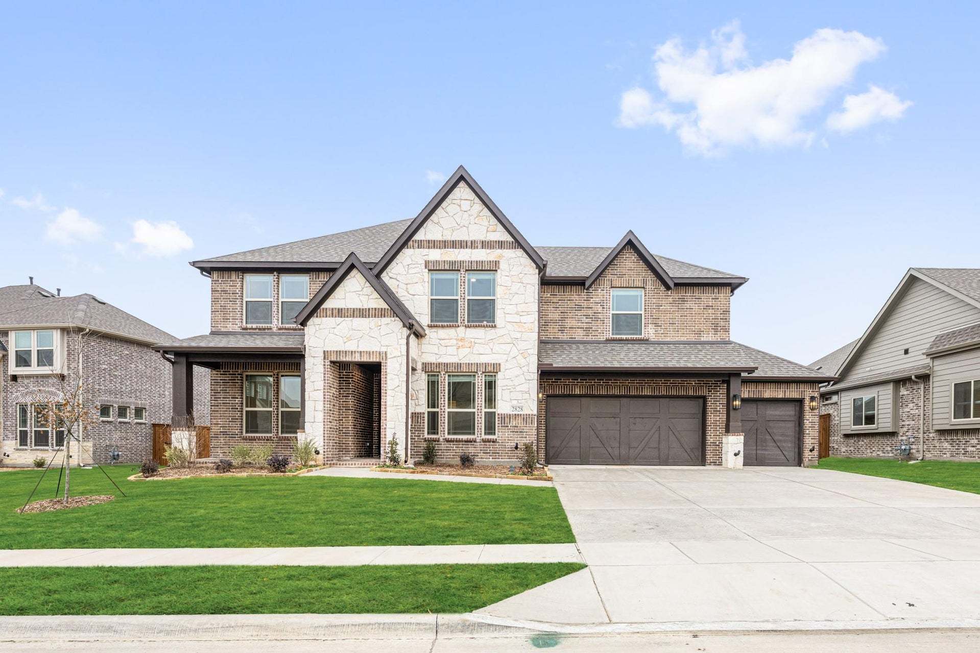 2828 Spring Valley Way