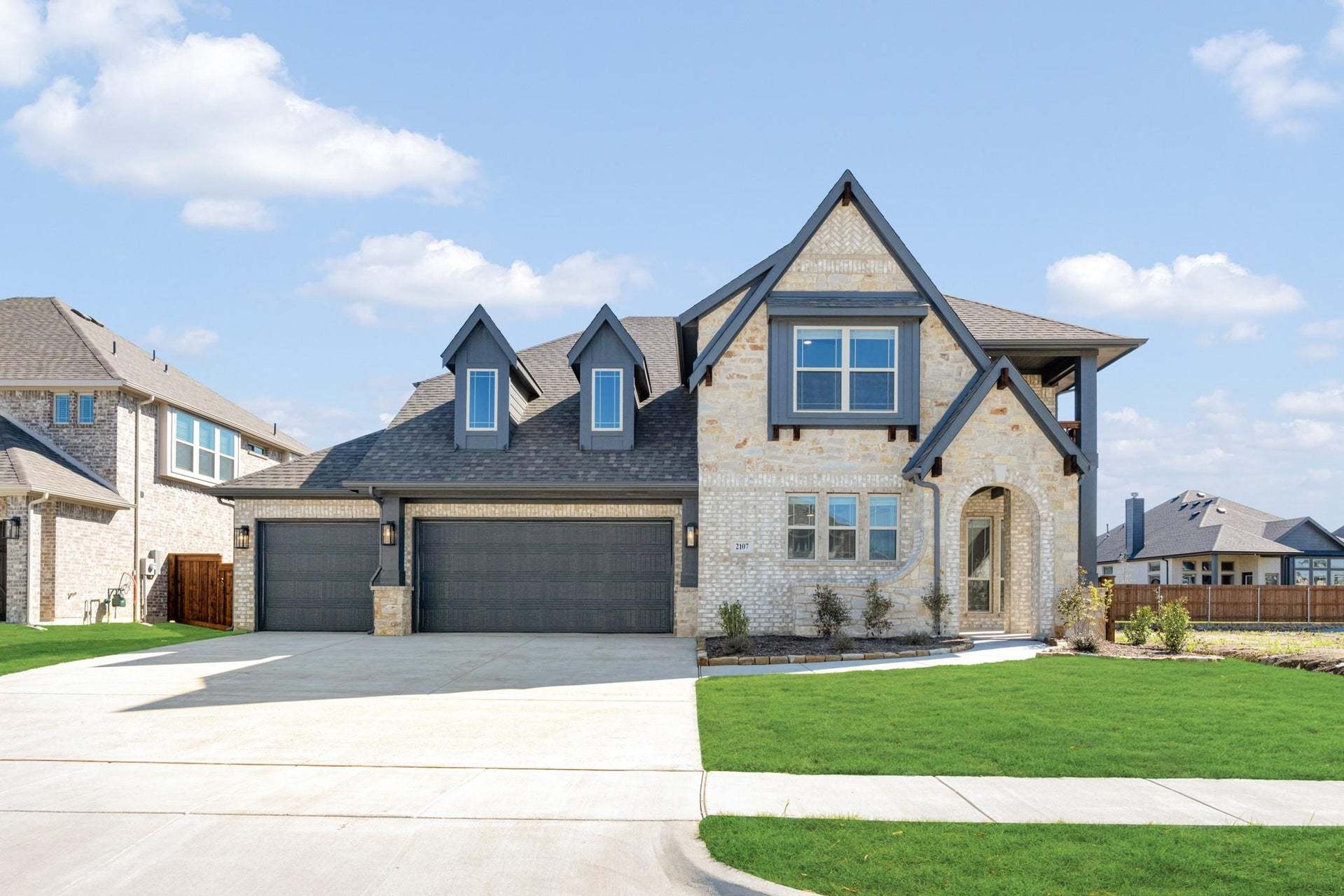 2107 Redding Drive (Magnolia II)