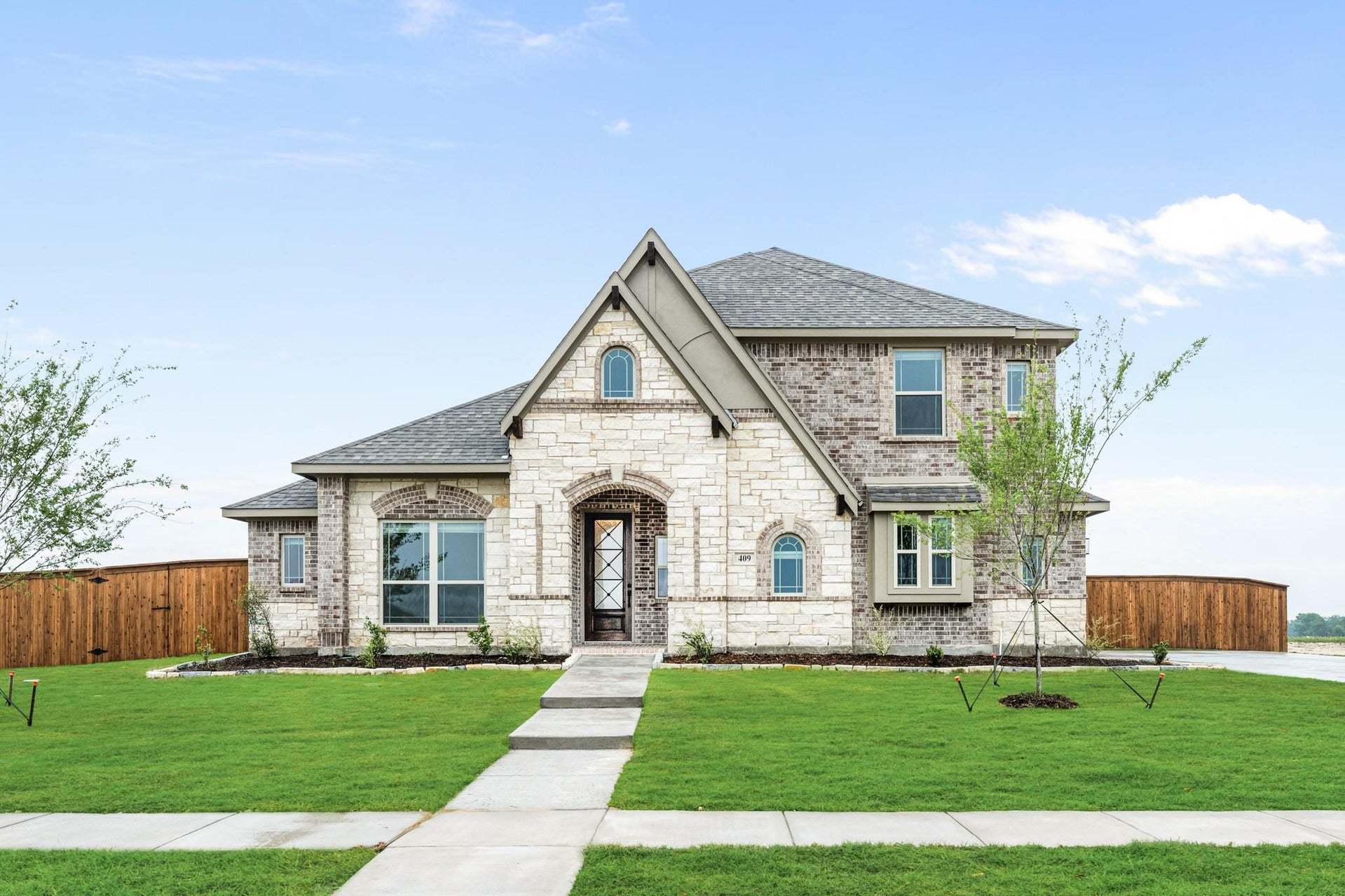 409 Loftsmoor Lane (Carolina III Side Entry)